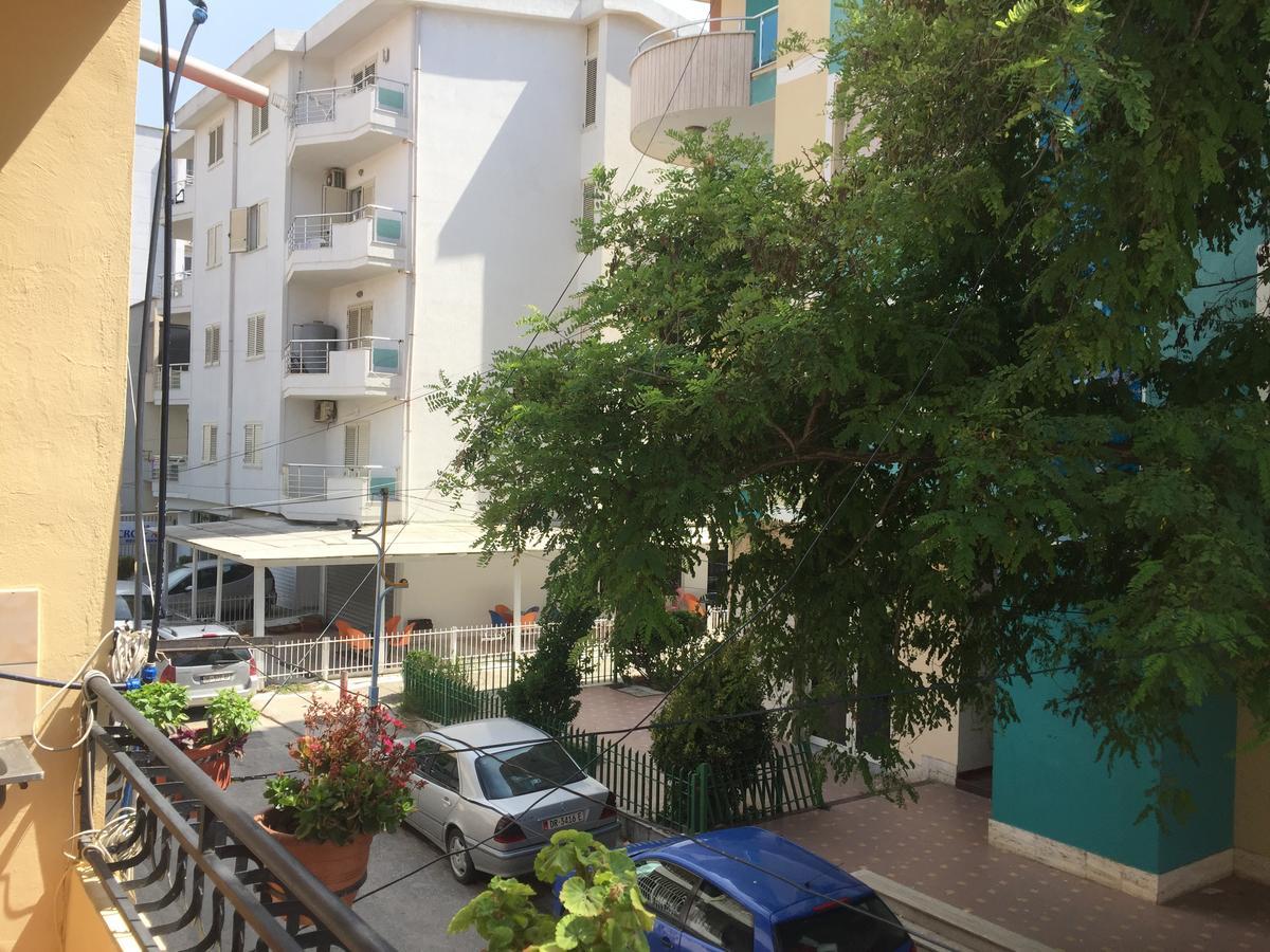 Seaside Apartments Durrës Exteriör bild